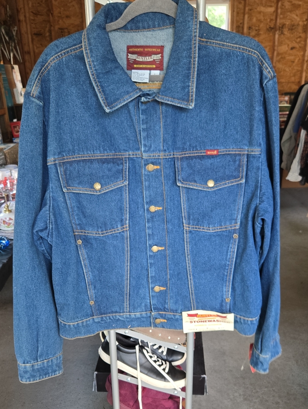 NWT Vintage Large Rustler Men's Blue Denim Jacket with Contrast Stitching